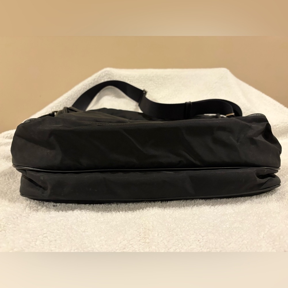 Prada Black Nylon Shoulder Bag 165 144940 - Picture 5 of 15